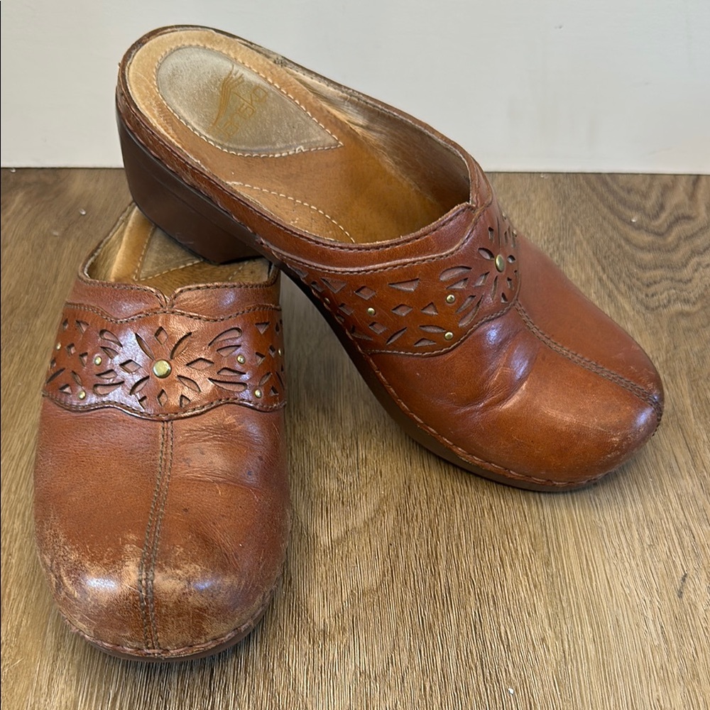Brown Leather Clogs Vintage DANSKO Coastal Grandma Boho 70s Cottagecore